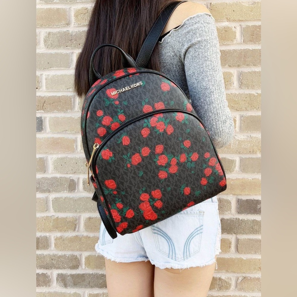 Abbey Medium Mk Red Rose Black Leather
Backpack - Picture 5 of 5